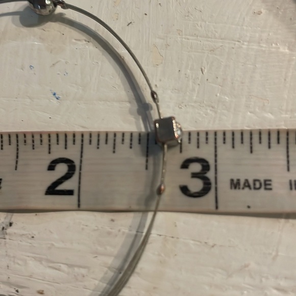 8” Minimalist silver tone stretch bracelet w/2 beads & 2 bezel set crystals - Picture 13 of 13